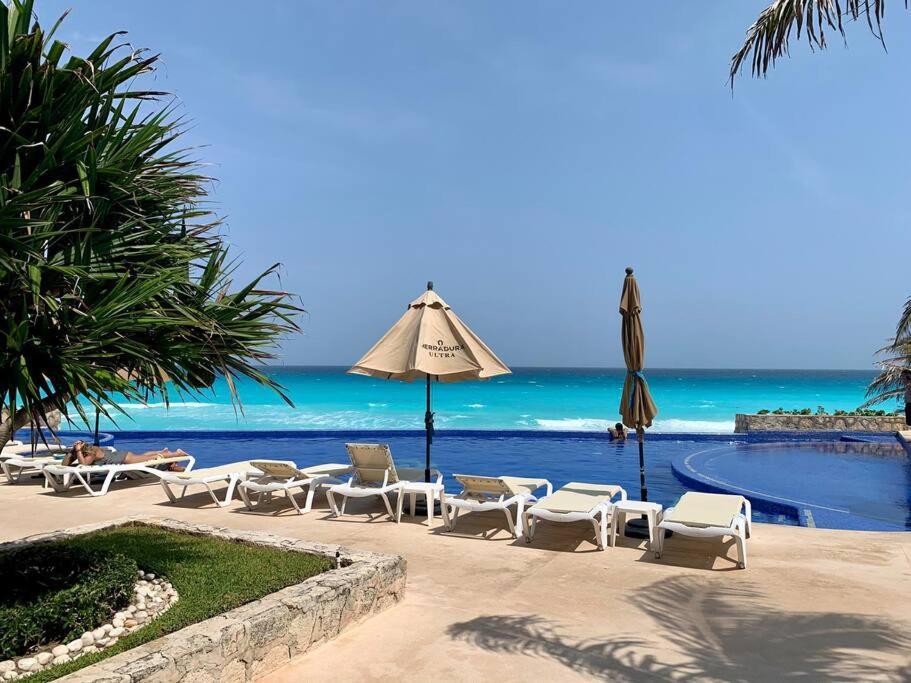 *Turquoise Escape- Beachfront Studio By Casa Paraiso* Cancun Ngoại thất bức ảnh