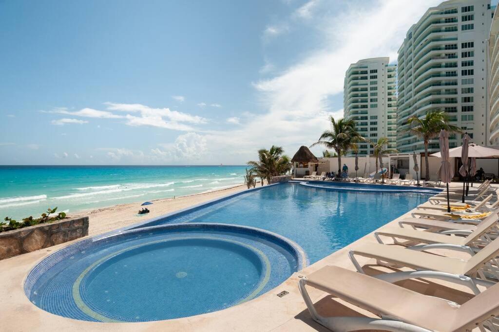 *Turquoise Escape- Beachfront Studio By Casa Paraiso* Cancun Ngoại thất bức ảnh